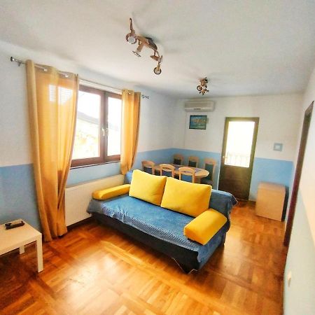 Plavi Apartman Airport Белград Екстер'єр фото