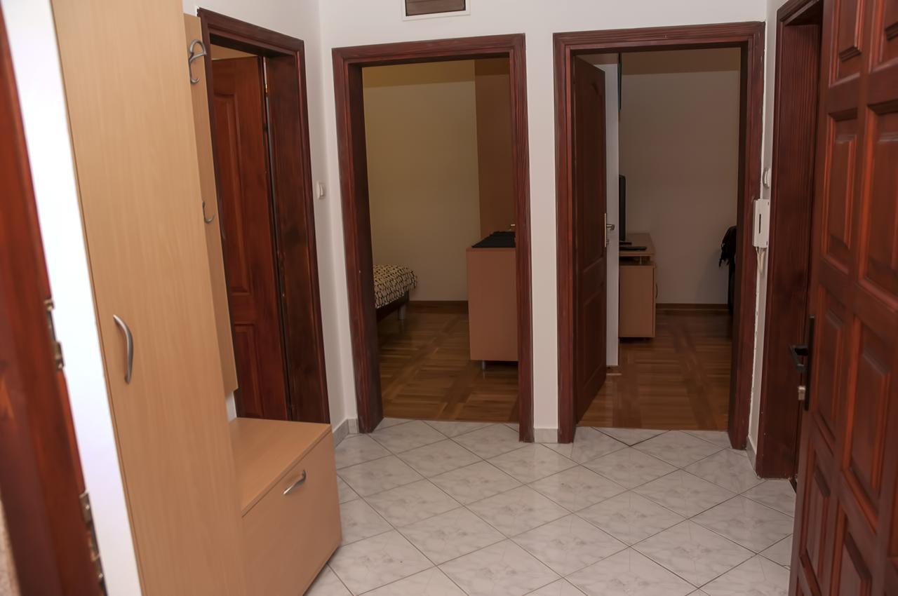 Plavi Apartman Airport Белград Екстер'єр фото
